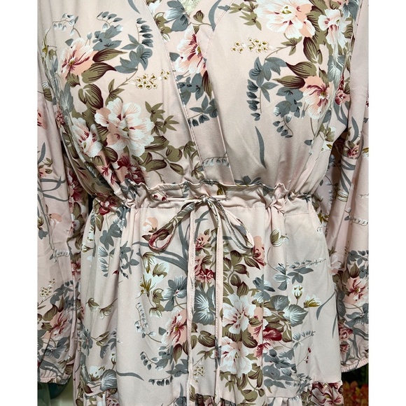 Beautiful Blush floral print tiered midi dress - Picture 4 of 7